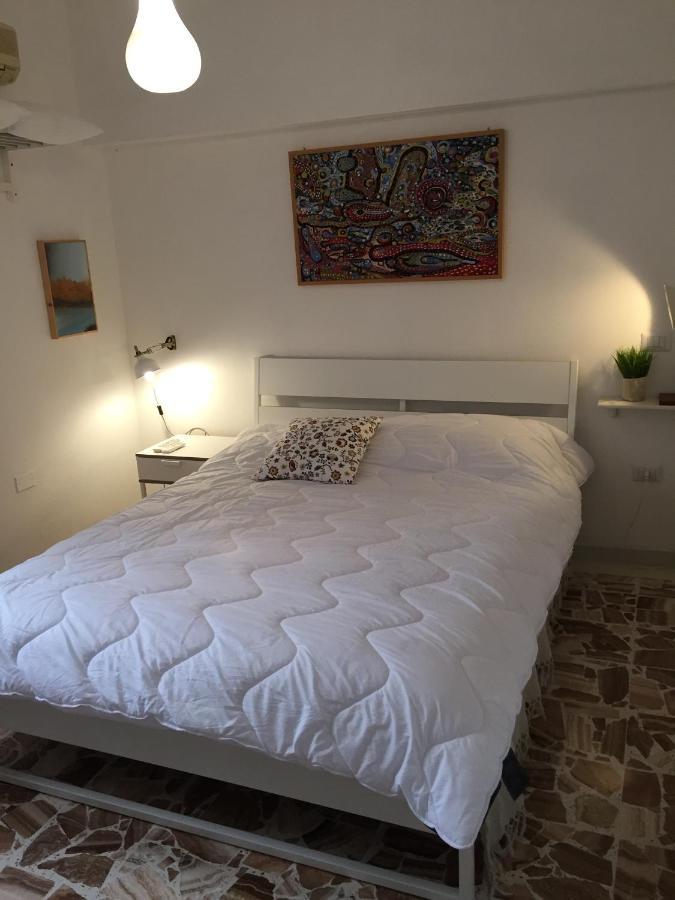 Villa Serra B&B Iun E6769 Oristano Bagian luar foto